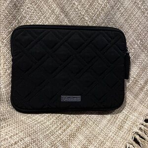 Vera Bradley Black Quilted SM Tablet Sleeve | Geometric Interior | EUC | Retired